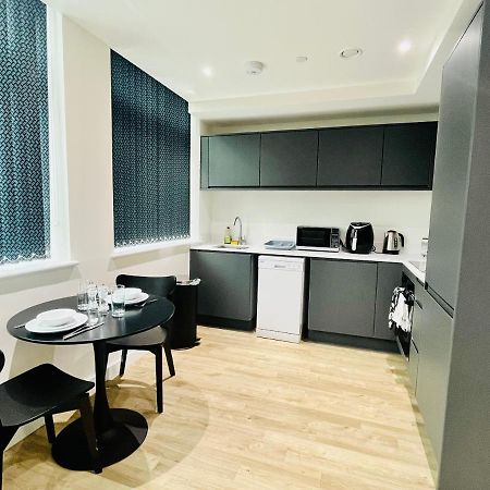 Fully Equipped One Bedroom Apartment Near Old Trafford Stadium! Manchester Kültér fotó