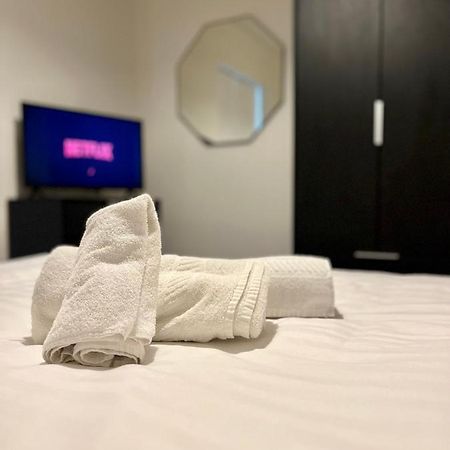 Fully Equipped One Bedroom Apartment Near Old Trafford Stadium! Manchester Kültér fotó