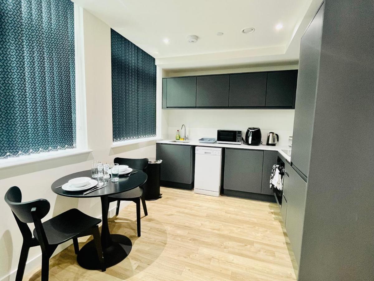 Fully Equipped One Bedroom Apartment Near Old Trafford Stadium! Manchester Kültér fotó