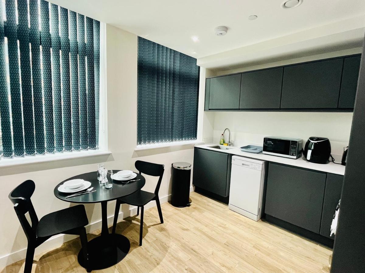 Fully Equipped One Bedroom Apartment Near Old Trafford Stadium! Manchester Kültér fotó