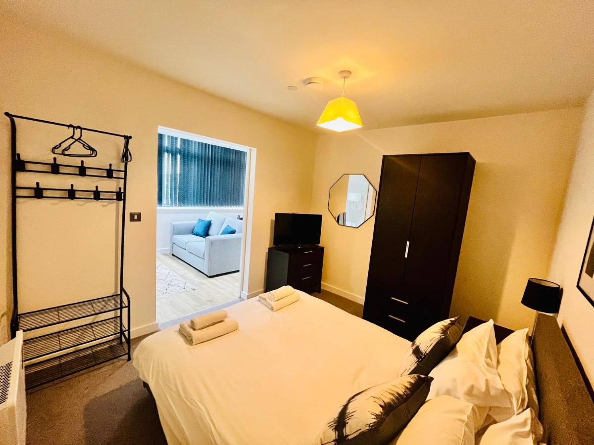 Fully Equipped One Bedroom Apartment Near Old Trafford Stadium! Manchester Kültér fotó