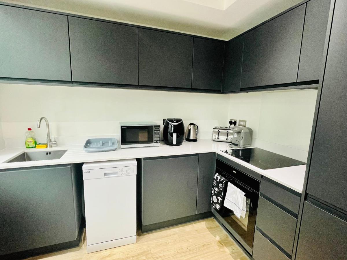 Fully Equipped One Bedroom Apartment Near Old Trafford Stadium! Manchester Kültér fotó
