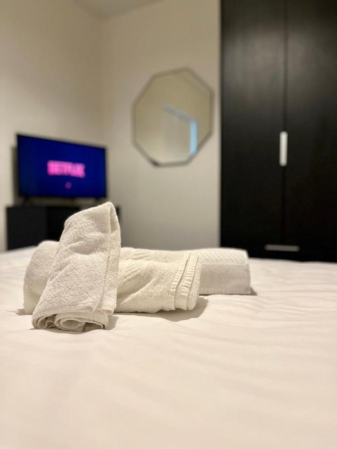 Fully Equipped One Bedroom Apartment Near Old Trafford Stadium! Manchester Kültér fotó